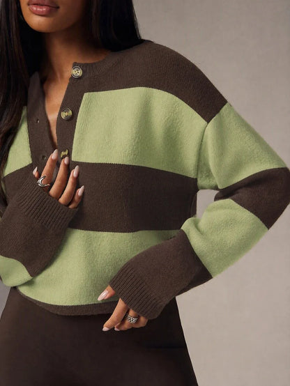 Damski Oversize Sweter z Guzikami i Okrągłym Dekoltem - 35