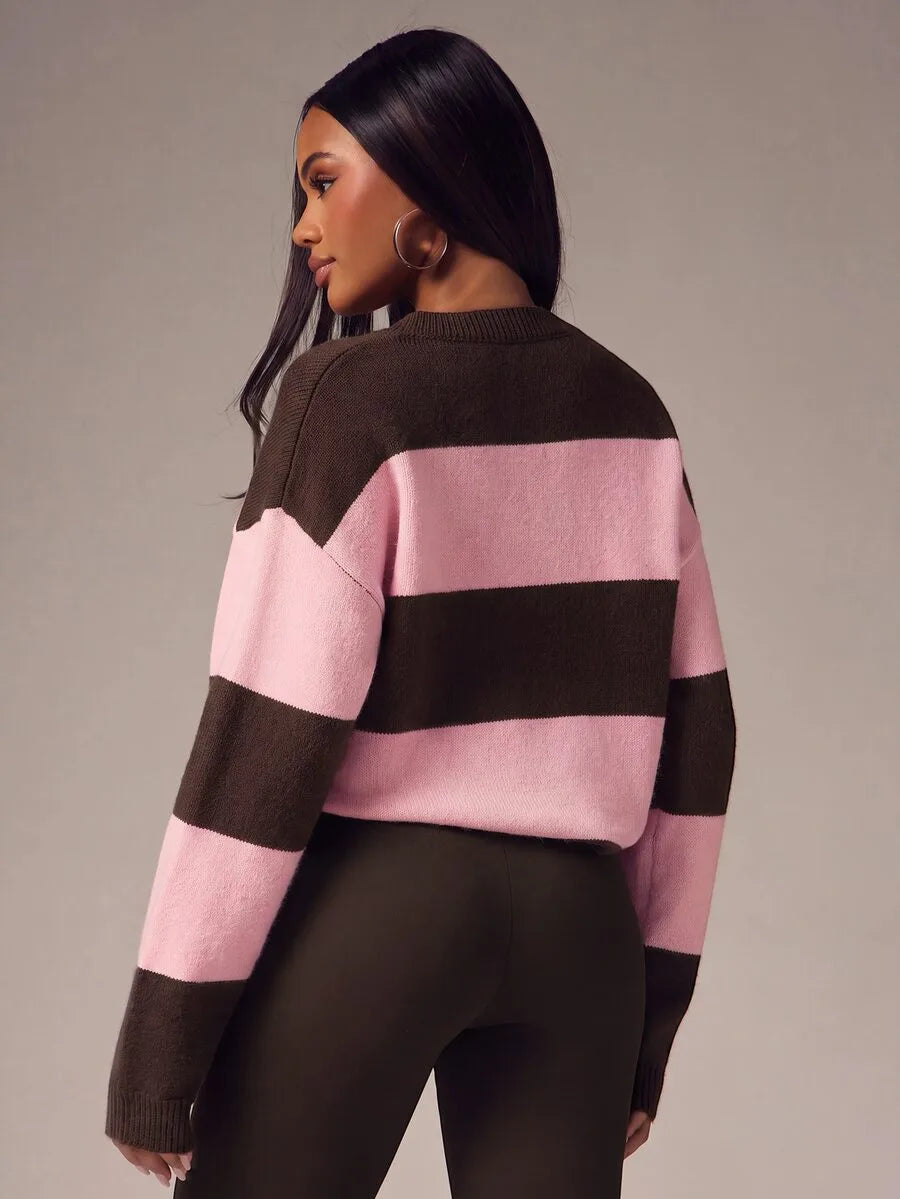 Damski Oversize Sweter z Guzikami i Okrągłym Dekoltem - 12