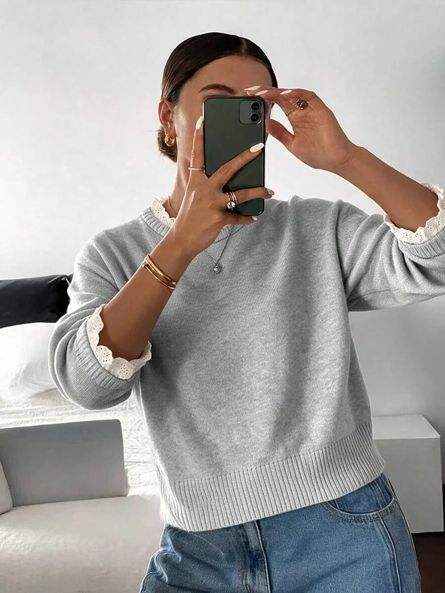Damski Sweter z Koronkowym Wykończeniem i Okrągłym Dekoltem - 33