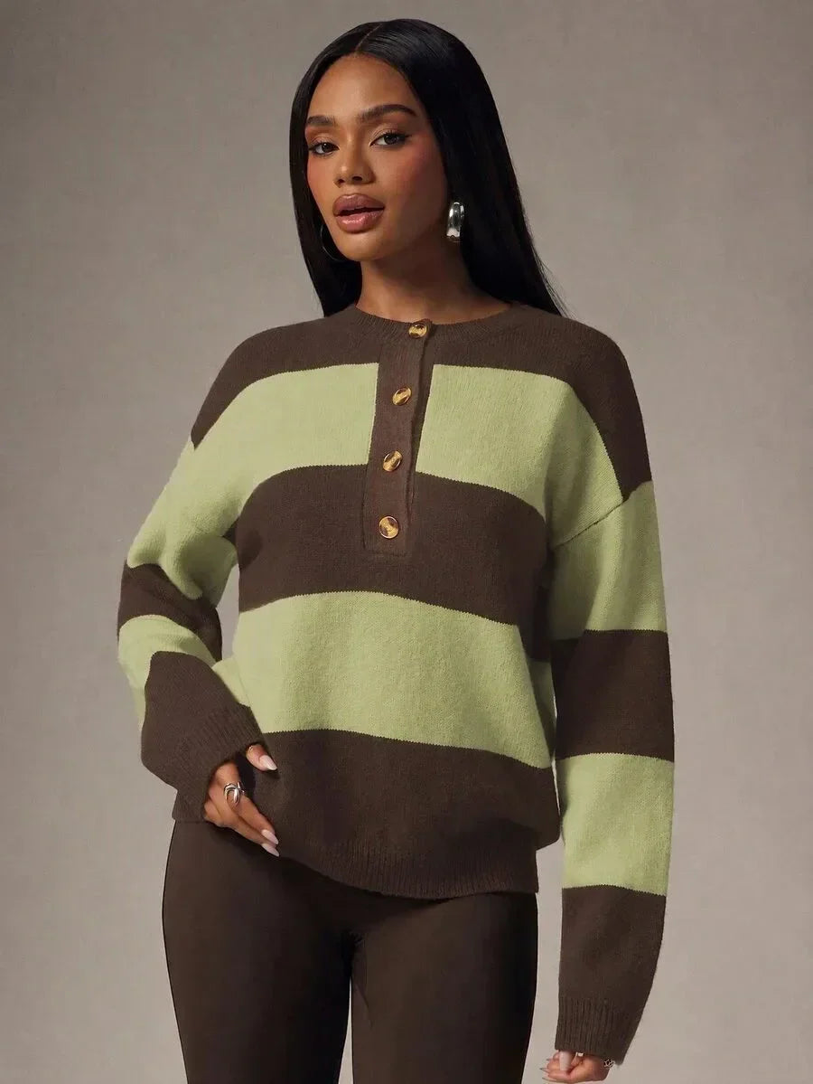 Damski Oversize Sweter z Guzikami i Okrągłym Dekoltem - 34