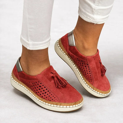 Damskie Buty Slip-On z Perforacją i Frędzlą - Czerwony