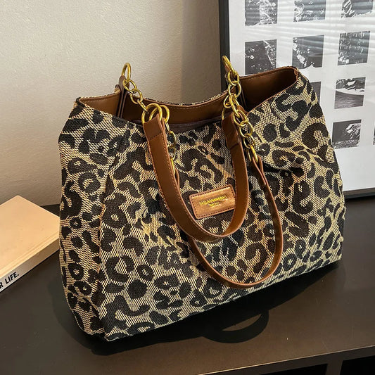 Damska Torba Shopper w Panterkę ze Złotymi Łańcuszkami