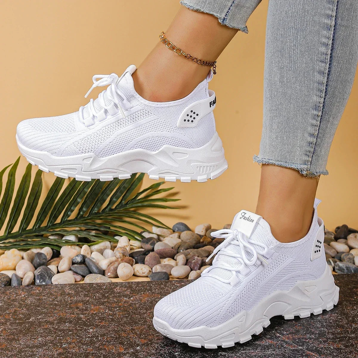 Damskie Sneakersy z Siateczkową Cholewką i Grubą Podeszwą - Biały
