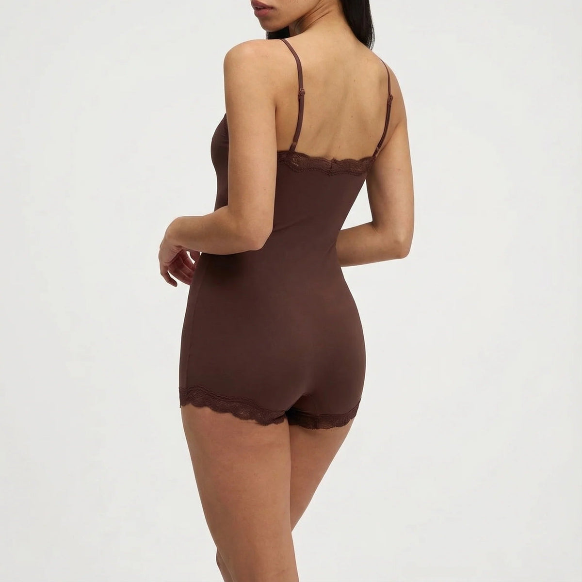 Damska Bodysuit z Koronką i Cienkimi Ramiączkami - Brązowy