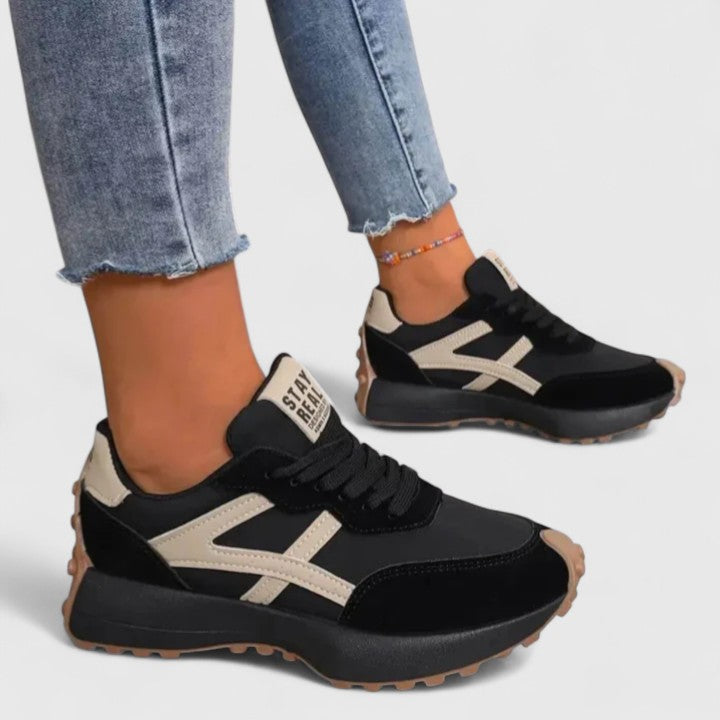 Damskie Sneakersy na Grubej Podeszwie z Zamszowymi Wstawkami - Czarny / Beżowy