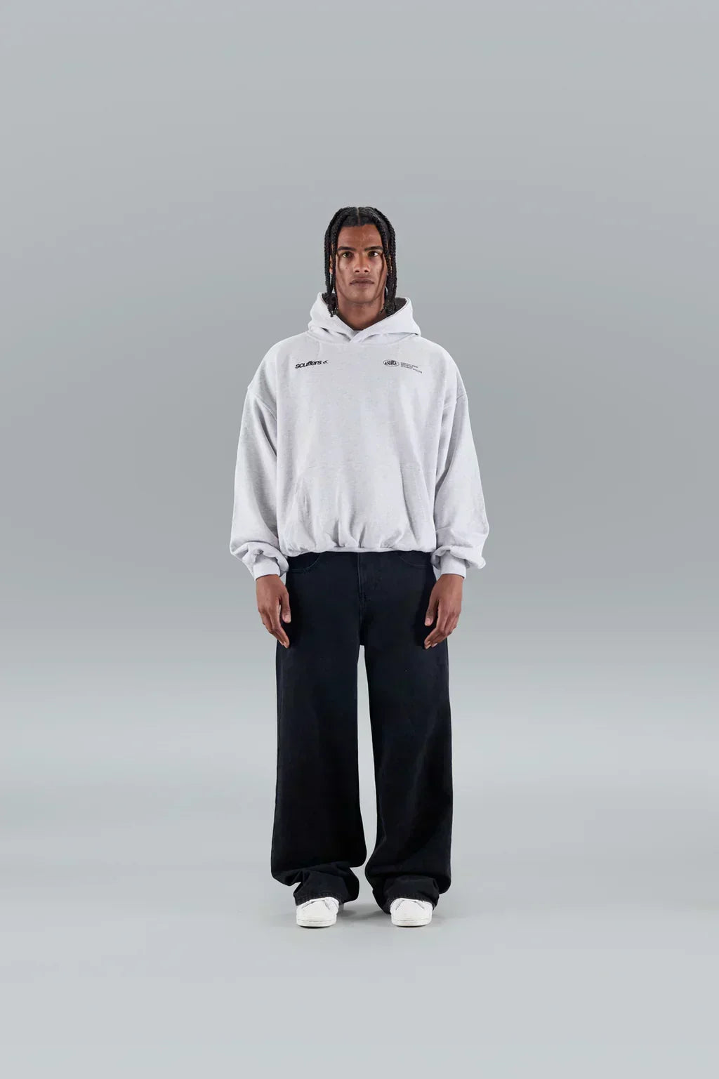 Damska Bluza Oversize z Kapturem i Kieszenią Kangurką - 15