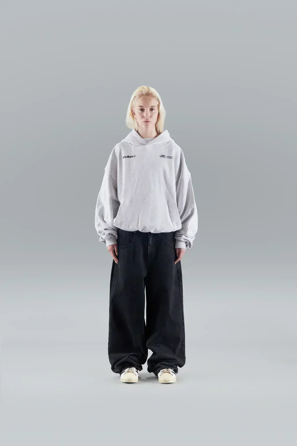 Damska Bluza Oversize z Kapturem i Kieszenią Kangurką - Szary